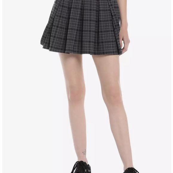 Hot Topic Black & Grey Plaid Suspender Skirt sz L - Picture 1 of 7